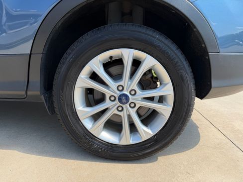 Used 2018 Ford Escape SEL AWD/4WD image 9