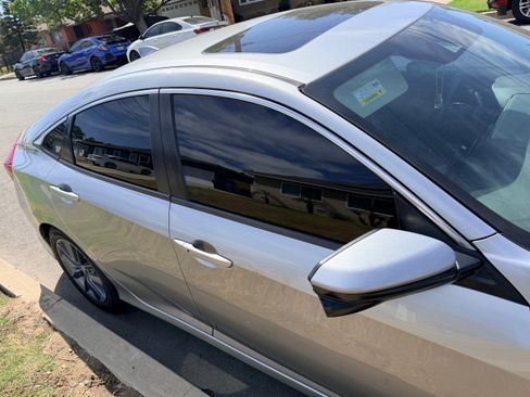 Used 2019 Honda Civic EX-L image 6