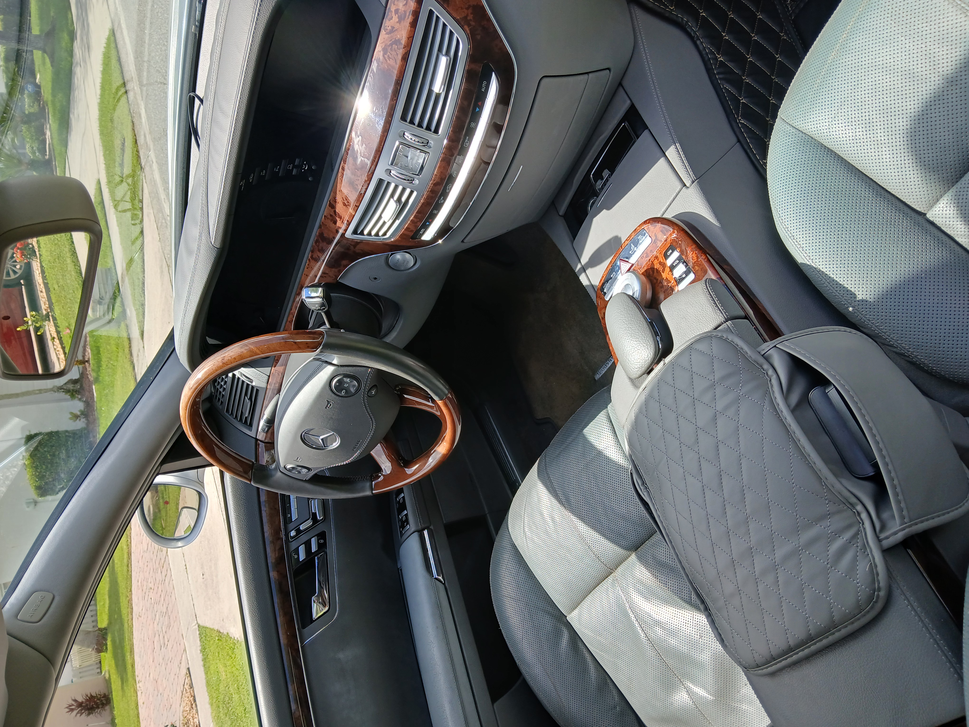 Used 2009 Mercedes-Benz S 550 image 6