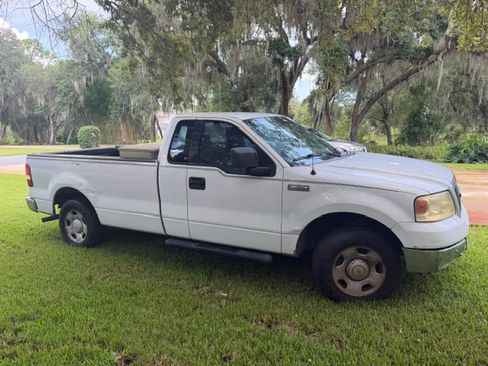 Used 2004 Ford F150 XLT RWD image 1
