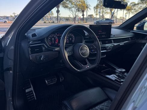 Used 2020 Audi S4 Premium Plus w/ Premium Plus Package image 5