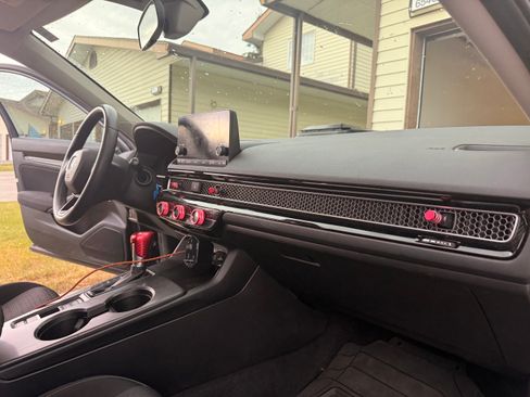 Used 2022 Honda Civic EX image 9