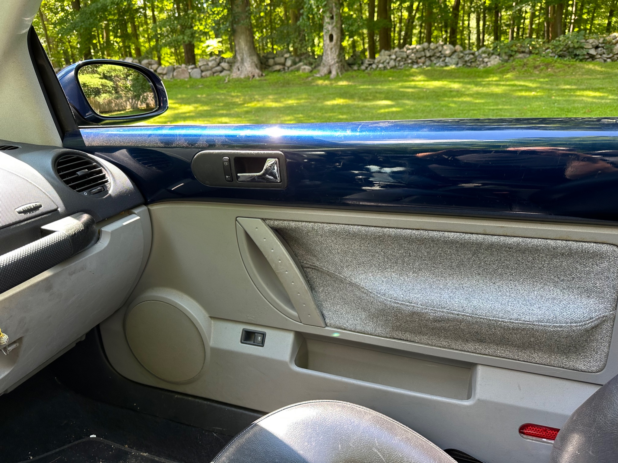 Used 2004 Volkswagen Beetle GLS FWD image 6