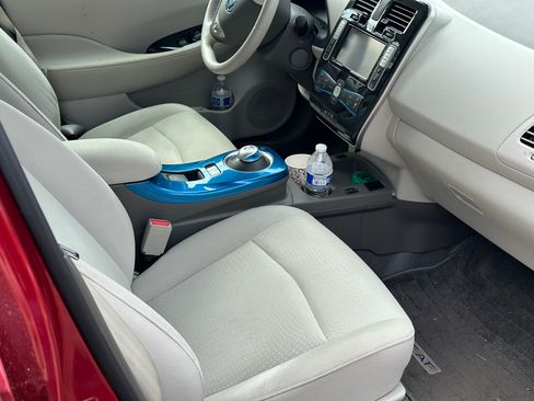 Used 2012 Nissan Leaf SL w/ Eco Design Pkg image 13