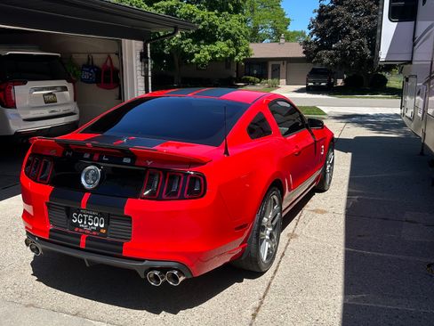 Used 2014 Ford Mustang Shelby GT500 RWD image 9