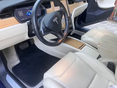 Used 2018 Tesla Model S 75D image 11