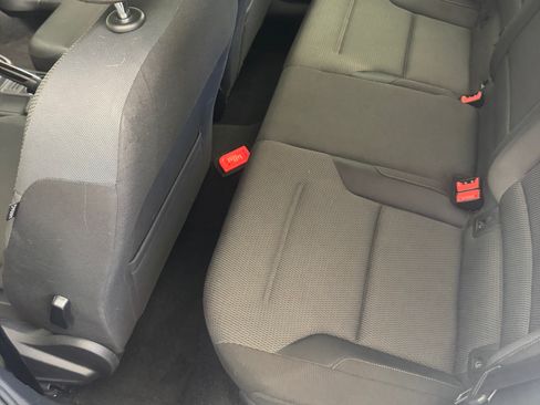 Used 2017 Volkswagen Golf S FWD image 11