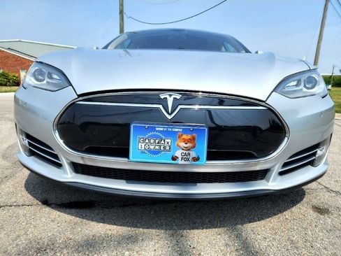 Used 2013 Tesla Model S Performance image 2
