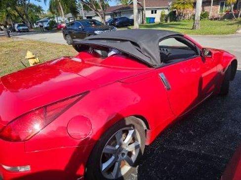 Used 2005 Nissan 350Z Touring image 5