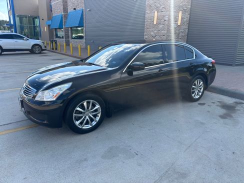 Used 2009 INFINITI G37 x Sedan w/ Premium Pkg image 2