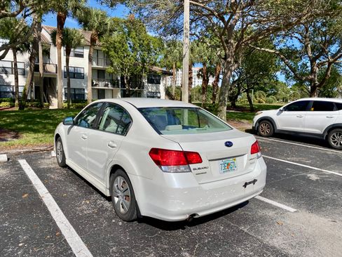 Used 2013 Subaru Legacy 2.5i image 15