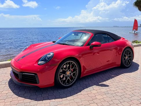 Used 2020 Porsche 911 Carrera S RWD image 2