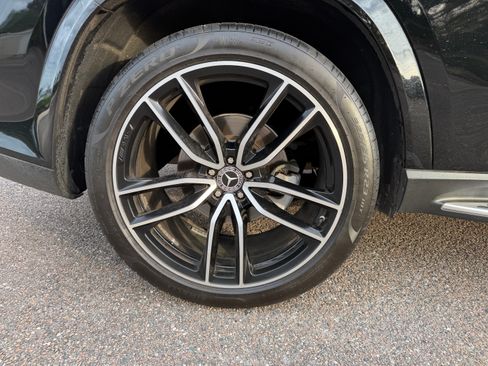 Used 2021 Mercedes-Benz GLS 580 4MATIC image 10