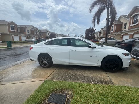 Used 2016 Chevrolet Malibu Premier image 2