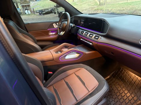 Used 2024 Mercedes-Benz GLE 63 AMG S image 8