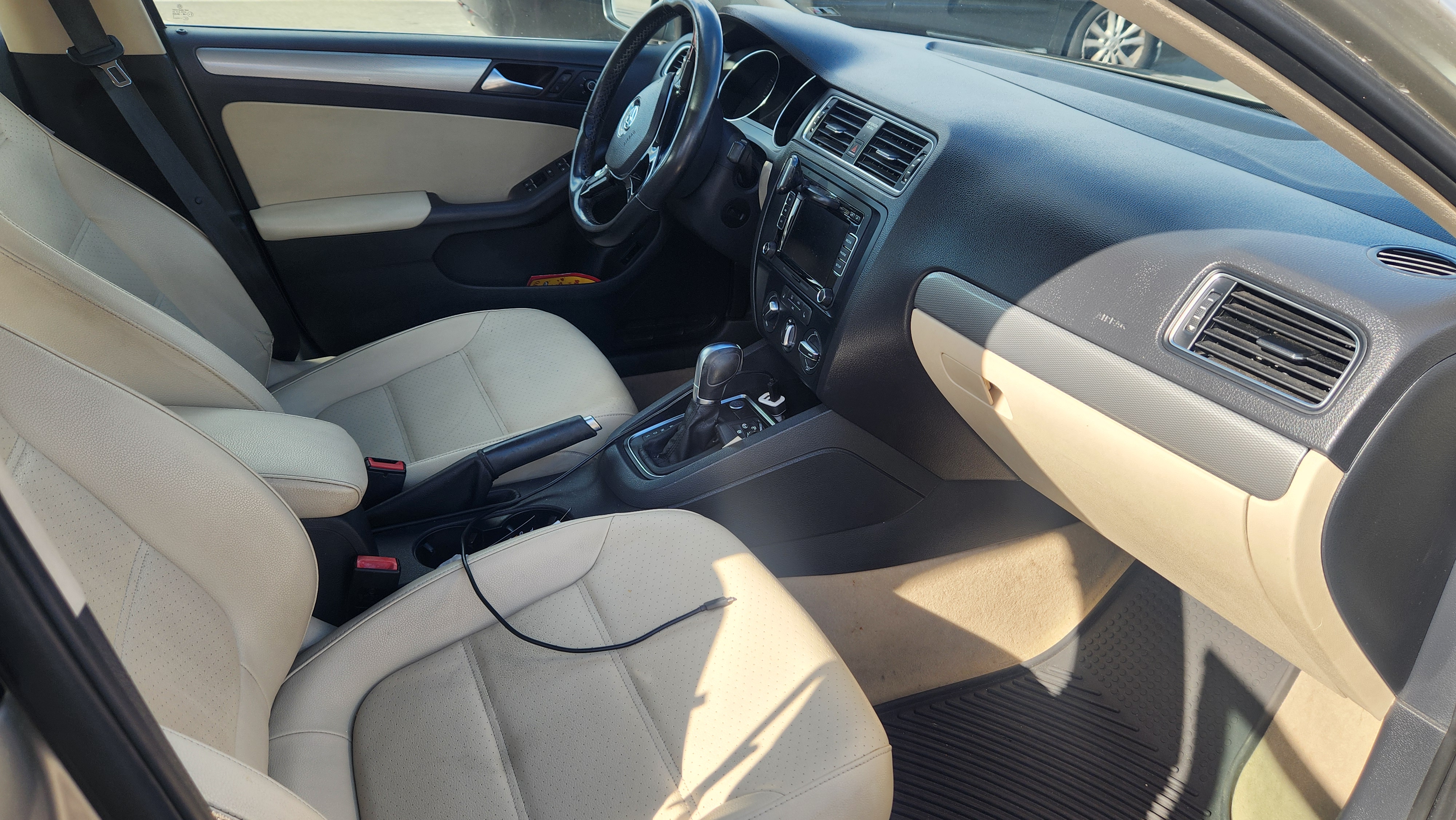 Used 2015 Volkswagen Jetta SE FWD image 11