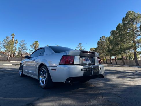 Used 2004 Ford Mustang Cobra RWD image 2
