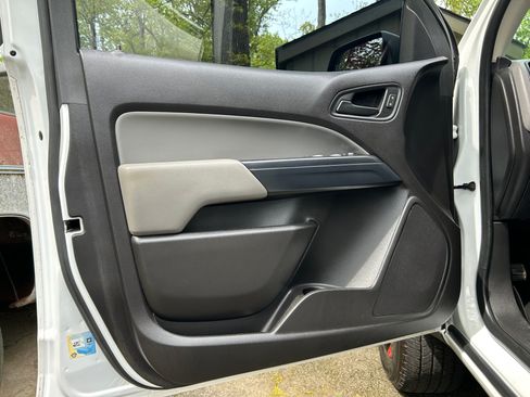 Used 2017 Chevrolet Colorado W/T w/ WT Convenience Package image 17