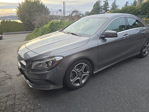 Used 2018 Mercedes-Benz CLA 250 4MATIC image 1
