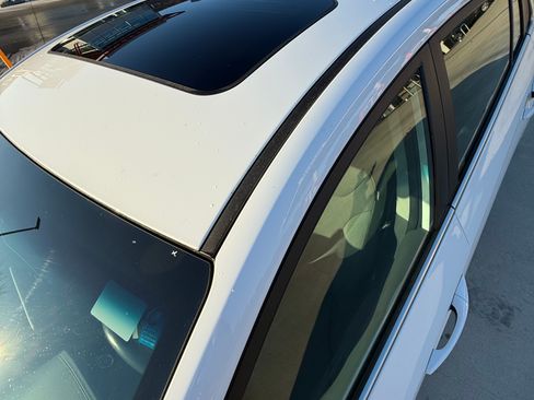 Used 2022 Hyundai Ioniq SEL image 14