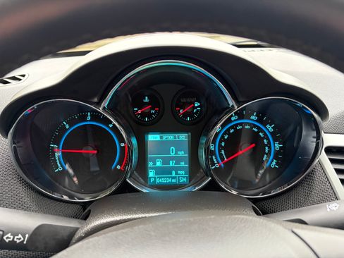 Used 2014 Chevrolet Cruze Diesel image 8