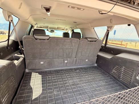 Used 2019 GMC Yukon XL SLT AWD/4WD image 19