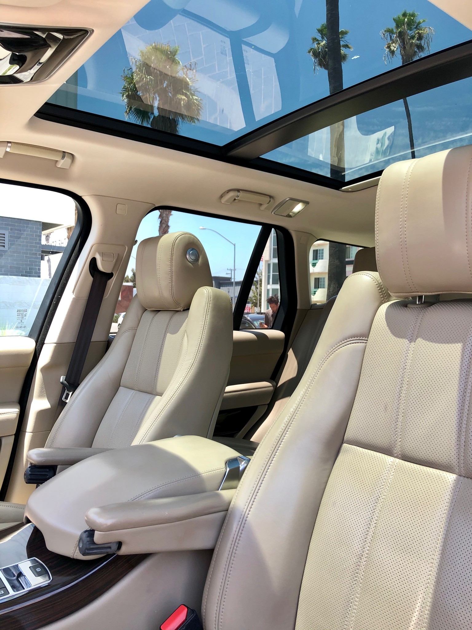 Used 2016 Land Rover Range Rover HSE AWD/4WD image 18