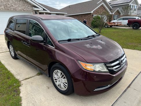 Used 2014 Honda Odyssey LX image 2