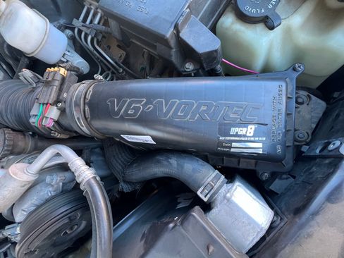 Used 2000 Chevrolet S10 Pickup 4x4 Extended Cab w/ Preferred Equipment Group image 13