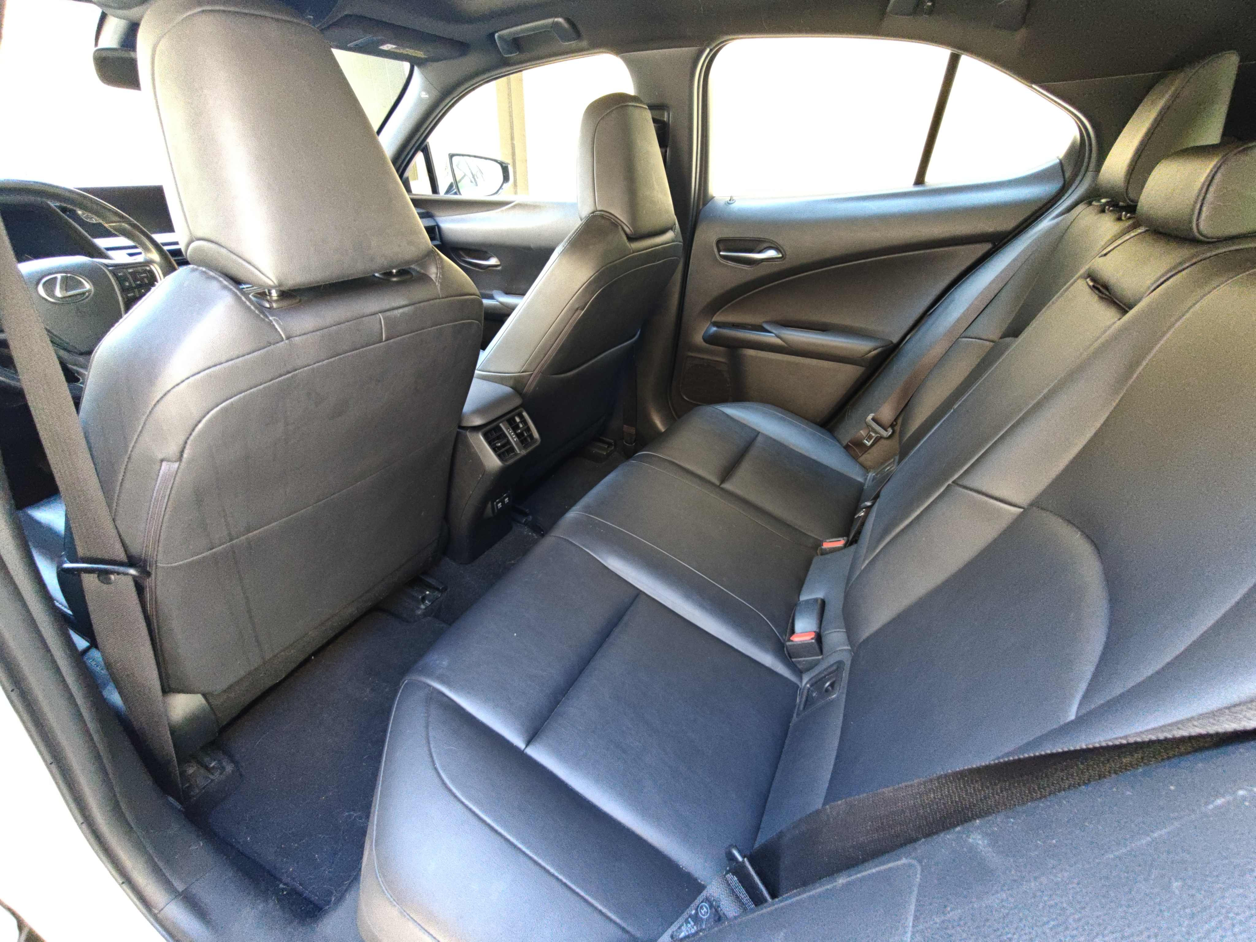 Used 2019 Lexus UX 200 w/ Accessory Package FWD image 12