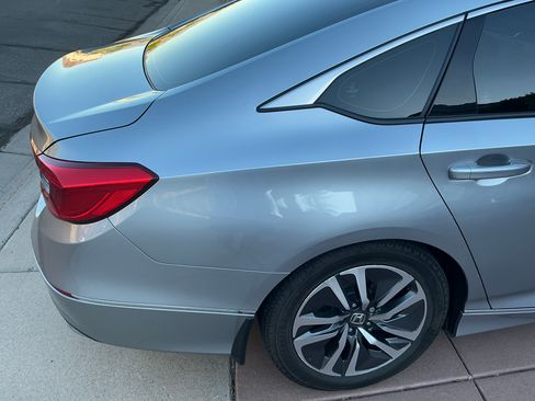 Used 2019 Honda Accord EX-L image 18