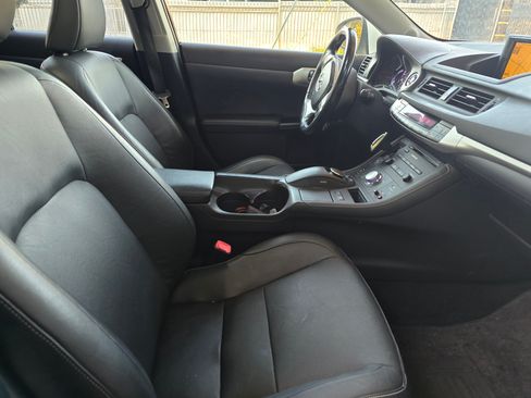 Used 2012 Lexus CT 200h Premium w/ Leather Pkg image 8