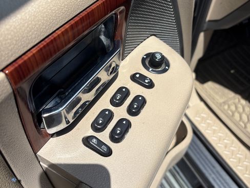 Used 2005 Ford F150 Lariat RWD image 9