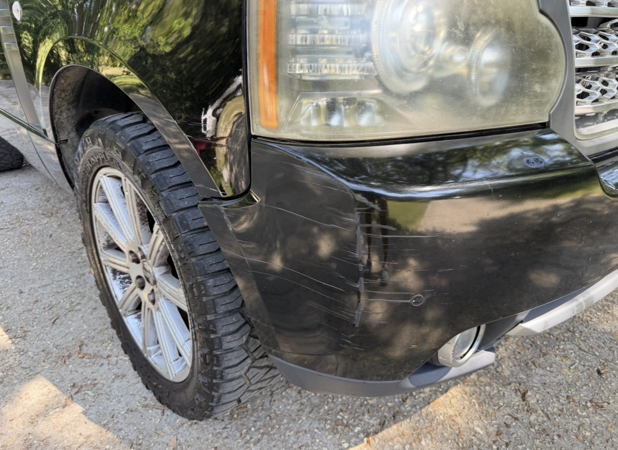Used 2010 Land Rover Range Rover Supercharged AWD/4WD image 11