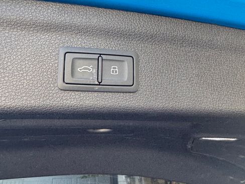 Used 2020 Audi Q3 2.0T Premium image 18