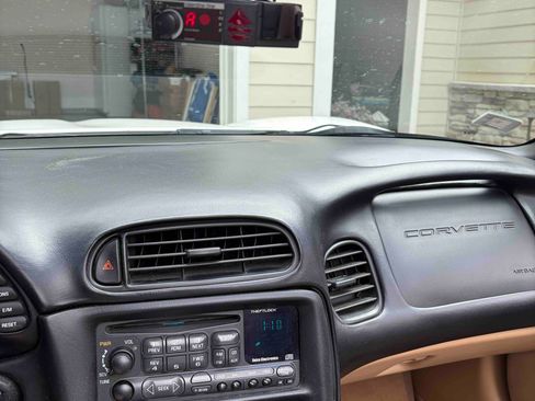 Used 2001 Chevrolet Corvette Convertible w/ Preferred Equipment Group2 image 2