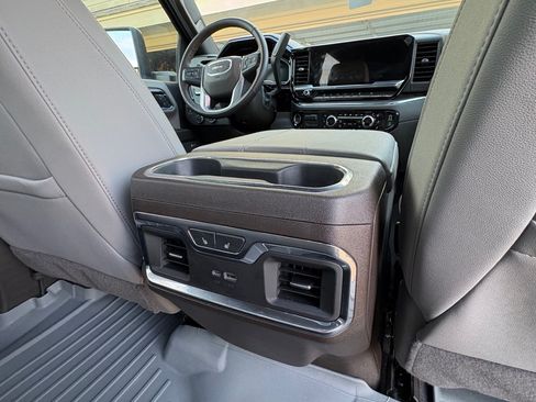 Used 2024 GMC Sierra 2500 SLT w/ Texas SLT Premium Package image 17