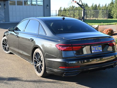 Used 2021 Audi A8 L 4.0T image 4