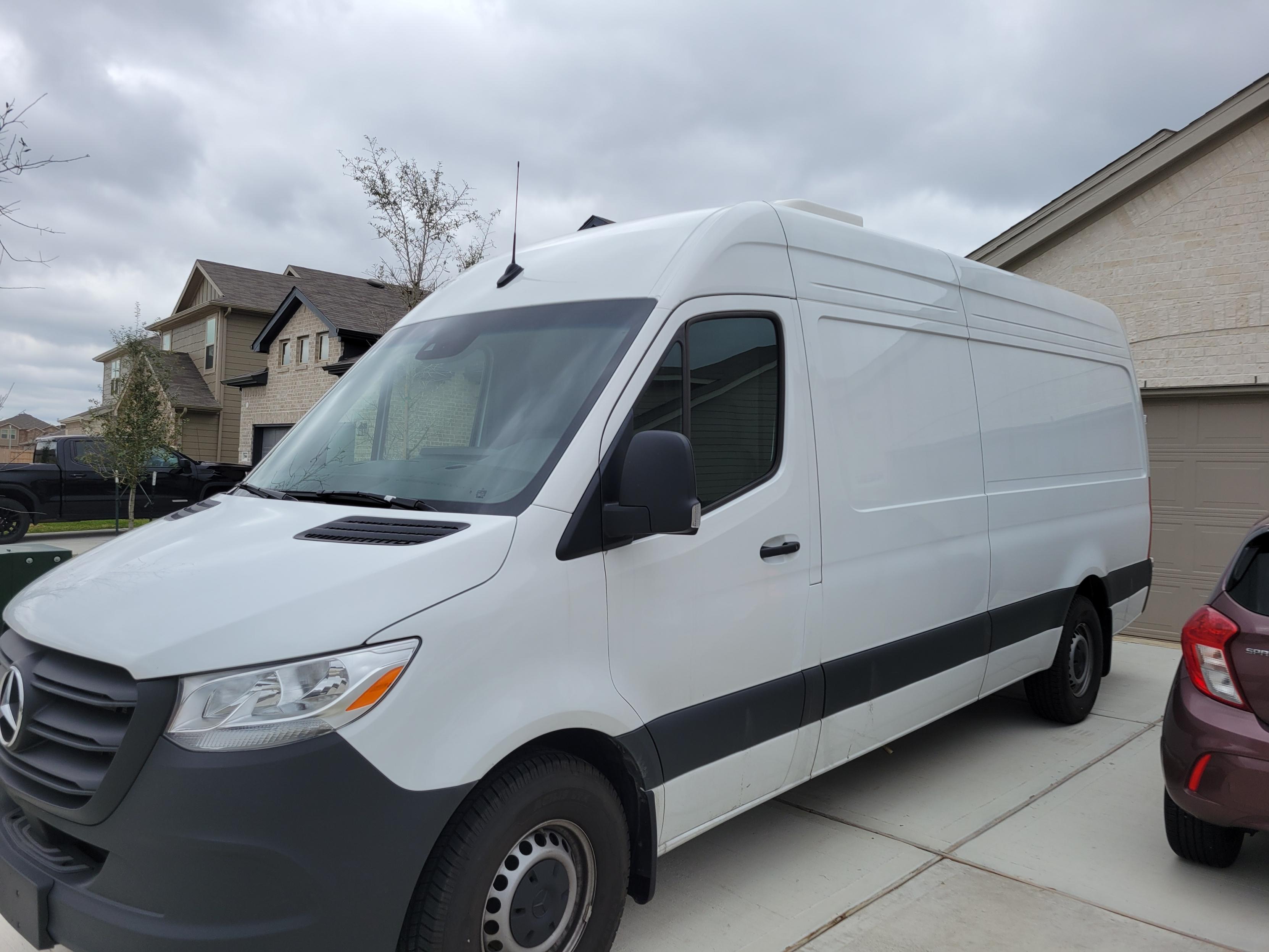 Used 2024 Mercedes-Benz Sprinter 2500 image 8