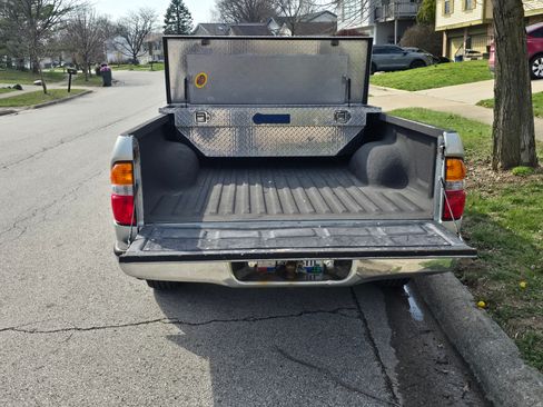 Used 2003 Toyota Tacoma 2WD Xtracab image 8