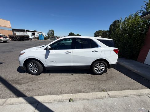 Used 2020 Chevrolet Equinox LT AWD/4WD image 1