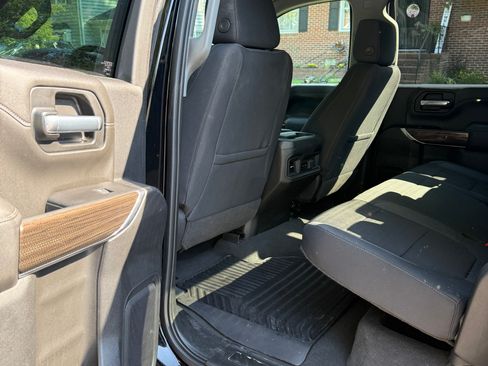 Used 2022 Chevrolet Silverado 1500 RST w/ Safety Package AWD/4WD image 8