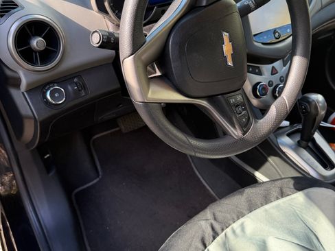 Used 2015 Chevrolet Sonic LT w/ Wheels and Fog Lamp Package image 9