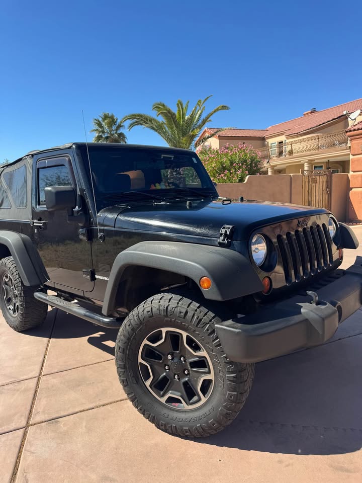 Used 2012 Jeep Wrangler Sport w/ Connectivity Group AWD/4WD image 1