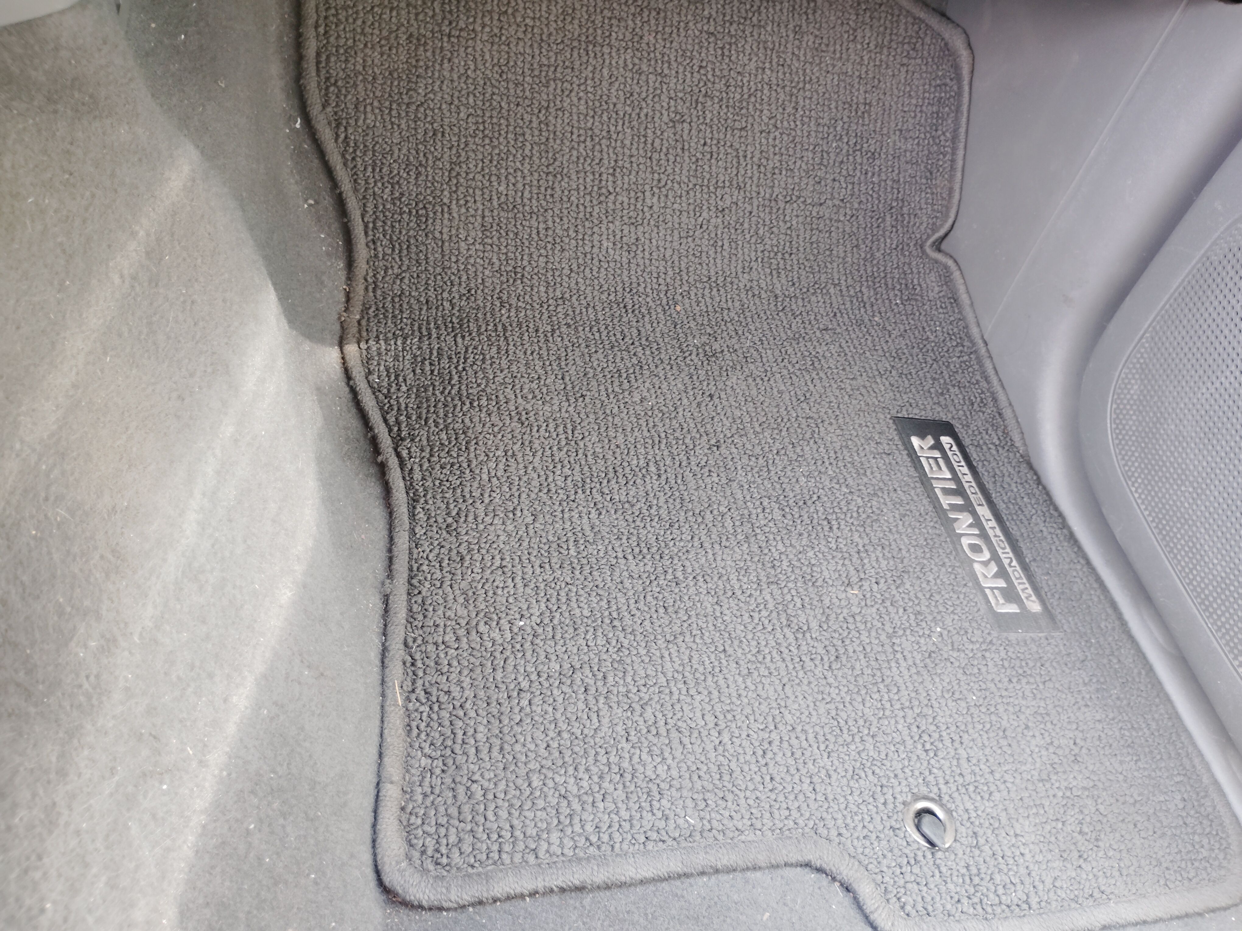 Used 2021 Nissan Frontier SV w/ Midnight Edition Floor Mats RWD image 10