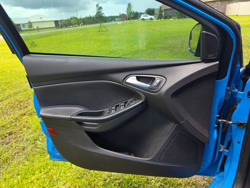 Used 2016 Ford Focus RS image 4