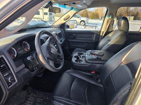 Used 2018 RAM 1500 Express w/ Express Value Package image 5