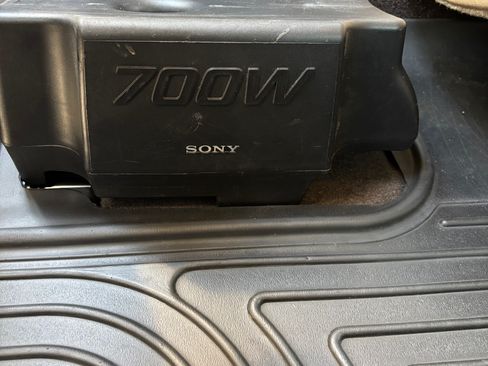 Used 2014 Ford F150 Lariat w/ Equipment Group 502A Luxury image 11