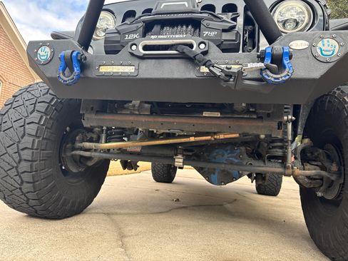 Used 2015 Jeep Wrangler Unlimited Rubicon w/ Connectivity Group image 2