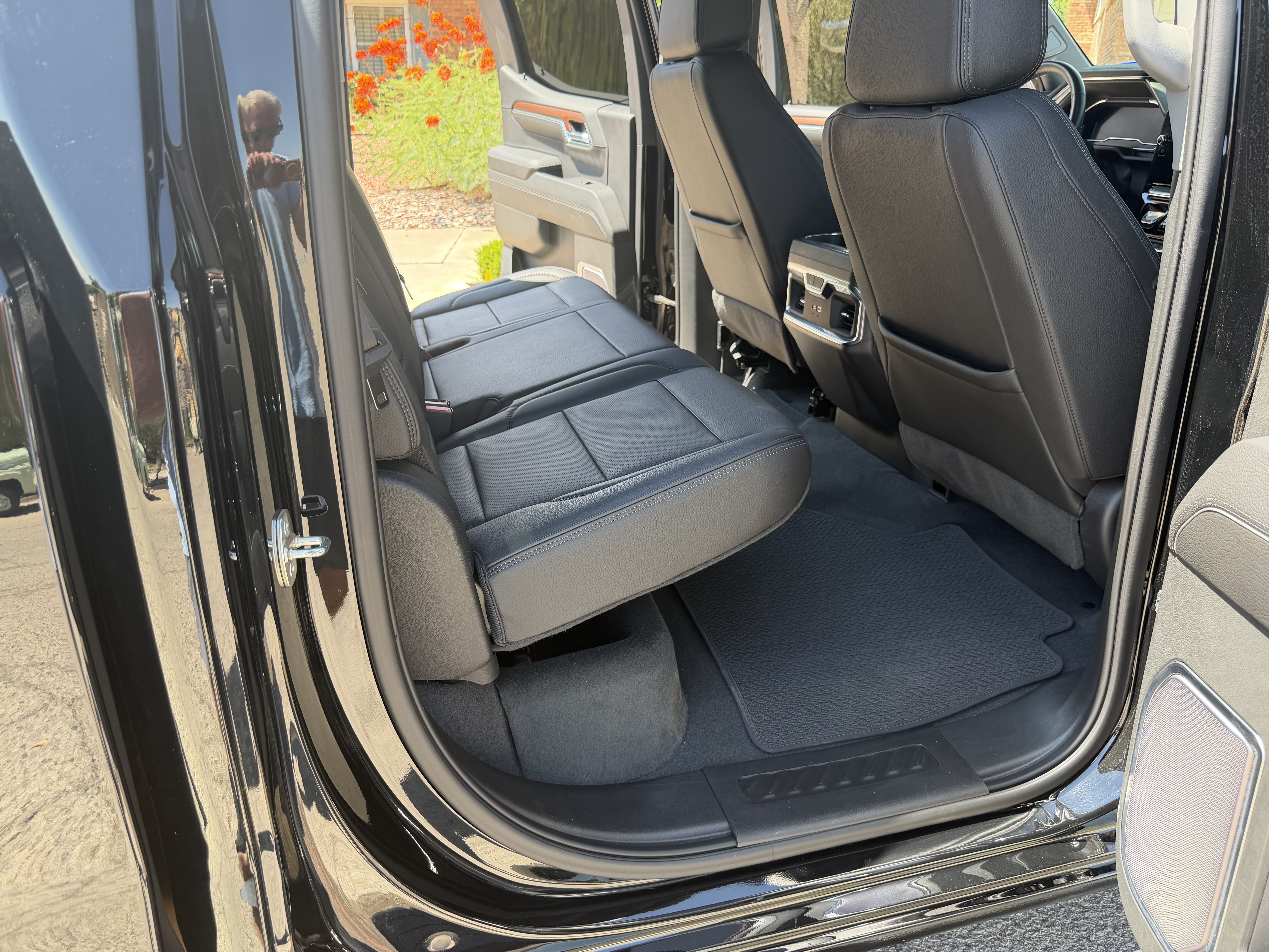 Used 2023 GMC Sierra 1500 Denali w/ Technology Package AWD/4WD image 18